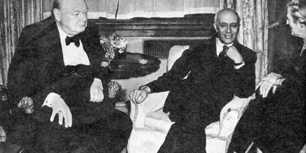 Photo of Winston Churchill and Jawahar Lal Nehru.