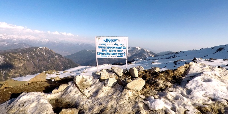 Image of Chanshal Pass Top. Chanshal Pass lies at an elevation of 3750m. 