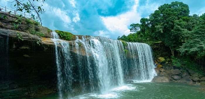 Krang Shuri Waterfall In Meghalaya