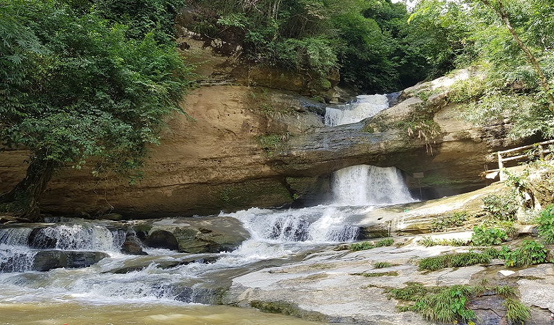 Khawhpawp Waterfall On Aizwal Reiek Road